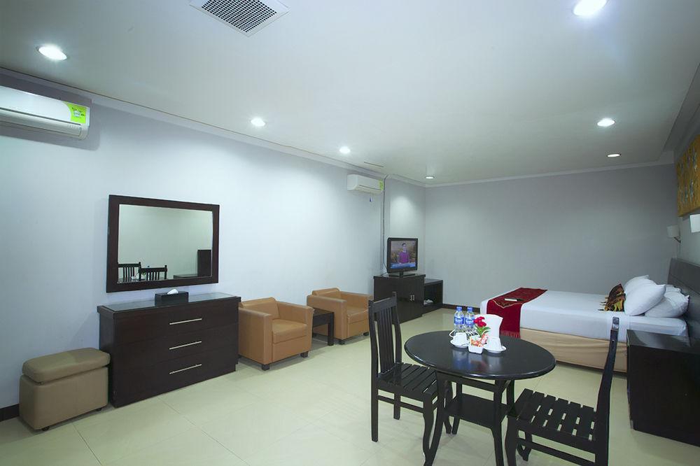 Hotel Celebes Makassar Eksteriør bilde